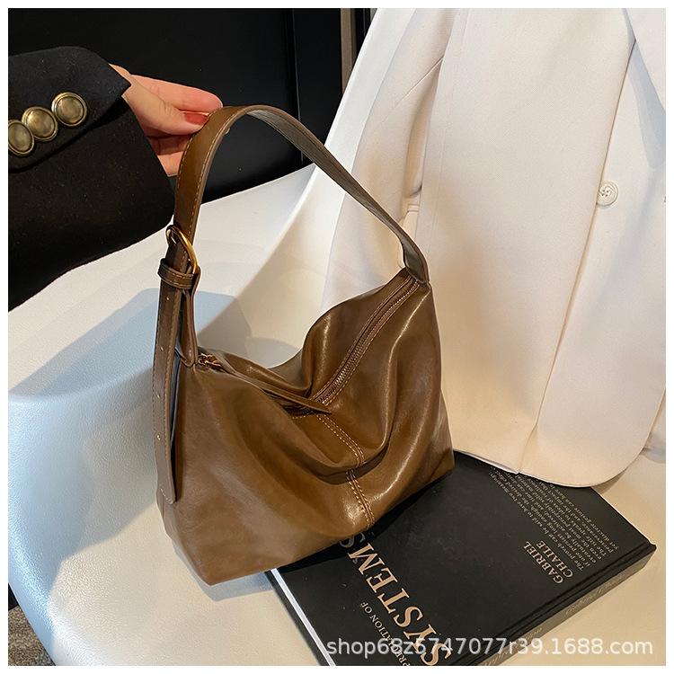 Foreign Order Large-capacity Bag Women's Autumn and Winter Versatile 2025 New Casual Simple Shoulder Messenger Bag Commuter Tote Bag