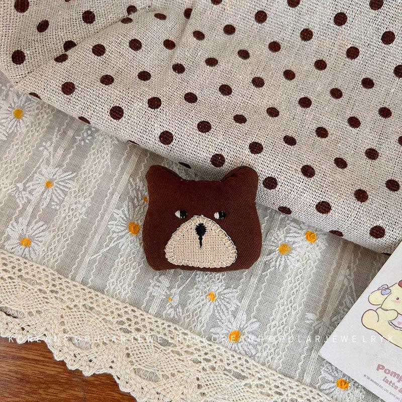 Плюшевый мишка и брошь-цветок в корейском стиле – милое мультяшное украшение-значок для рюкзака