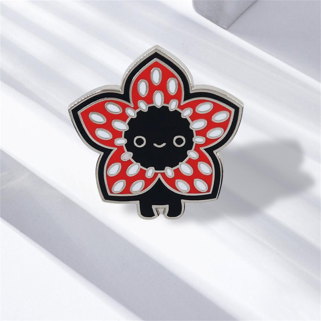 Cute Flower Alloy Plated Lapel Pin - Electroplating Craftsmanship Badge For Clothing, Backpack & Accessory Decoration