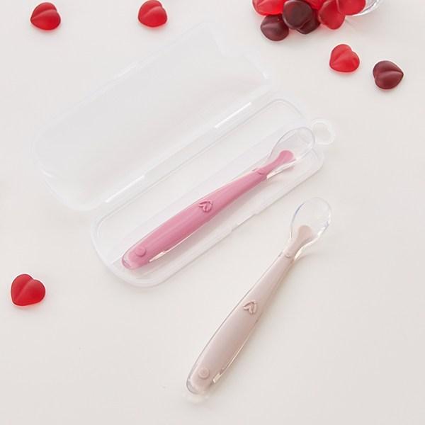 Little Cloud 2 Types of Baby Silicone Heart Baby Food Spoons + Case Set, Sand Beige, Dry Rose, 1 Set