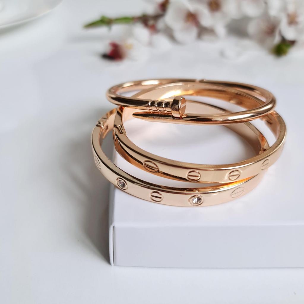 3 шт. Стальной браслет с посеребренным покрытием Комбинированный стальной тип гвоздя, тип камня и тип манжеты без камня, ювелирный аксессуар в подарок 2024 Женская мода