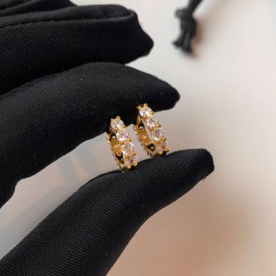 Металлические серьги с цирконом серебристого цвета женские, легкая роскошь, нишевые, с высоким уровнем изысканности, маленькие, изящные, доступные, для повседневной носки