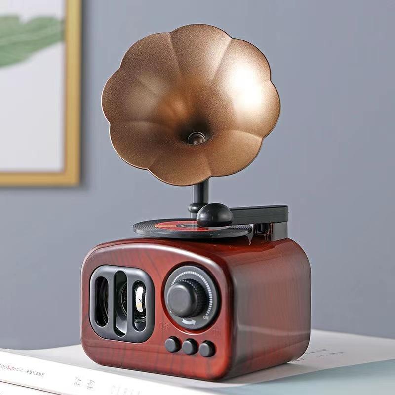 Music Box, Retro Phonograph Music Box Decoration Ornament Musical Box Table Desk Decoration Valentine's Day Gifts
