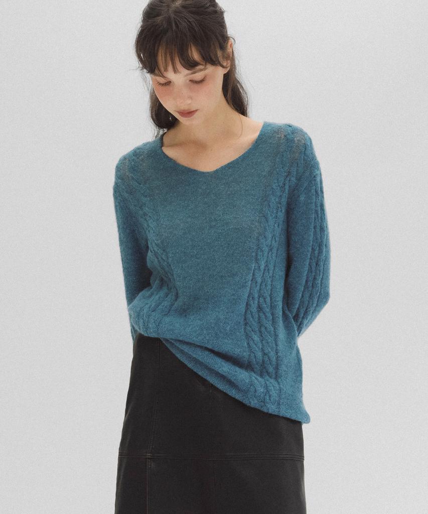 ANDNEEDS Deep V-Neck Cable Knit (Blue)