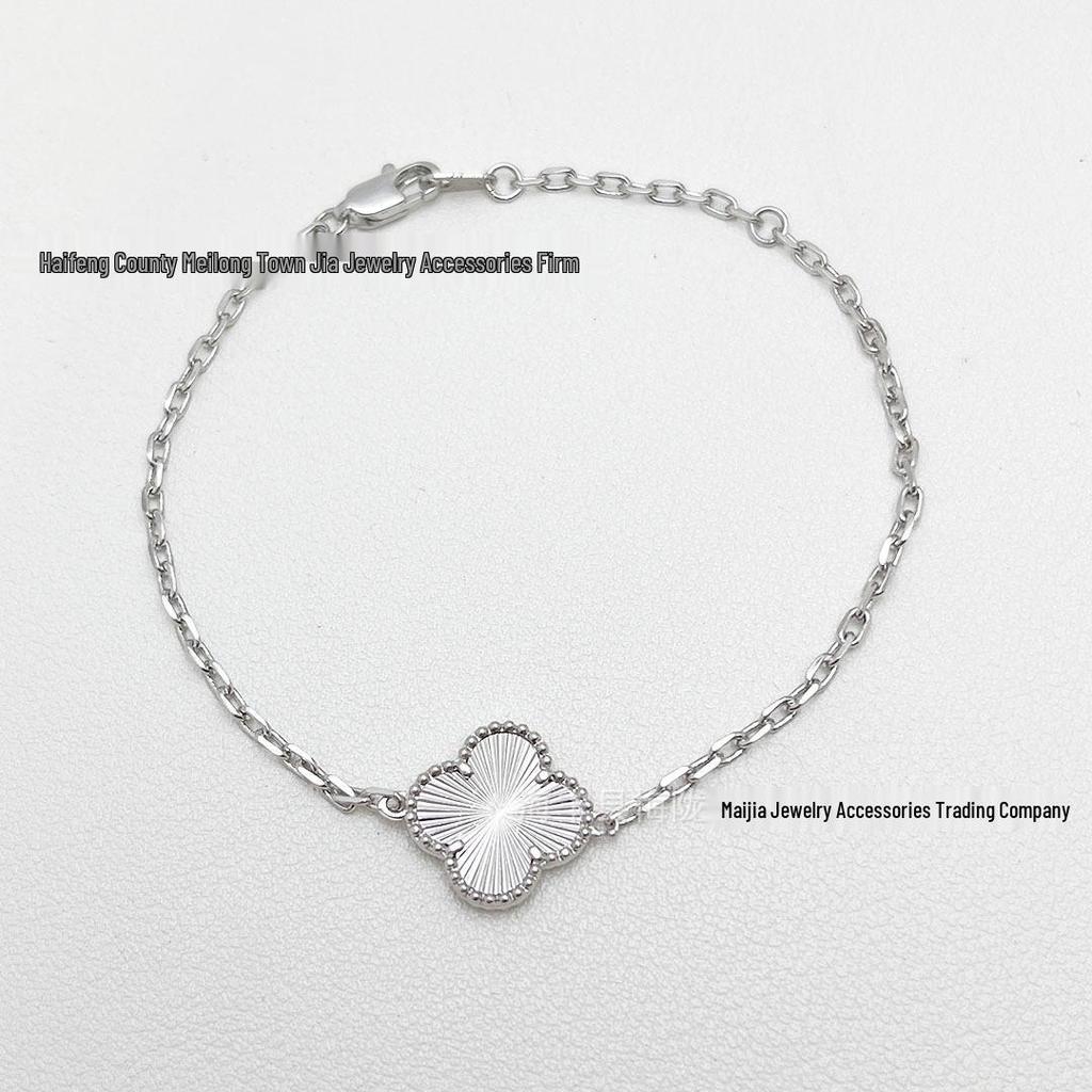 Yijia Gold-Plated Four Leaf Clover Bracelet - High Color Retention, Versatile & Stylish