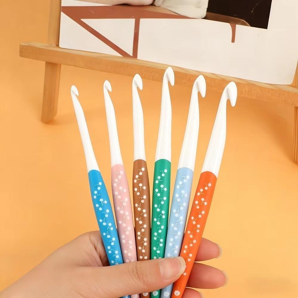 3/6Pcs Silicone Handle Crochet Hooks Set Non-Slip Yarn Knitting Knitting Needle 6.0-12.0mm Ergonomic Crocheting Hook