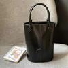 Fashionable Bucket Bag for Women's Popular High-end Simple Handbag Autumn and Winter New Black Versatile Cross-span Bag