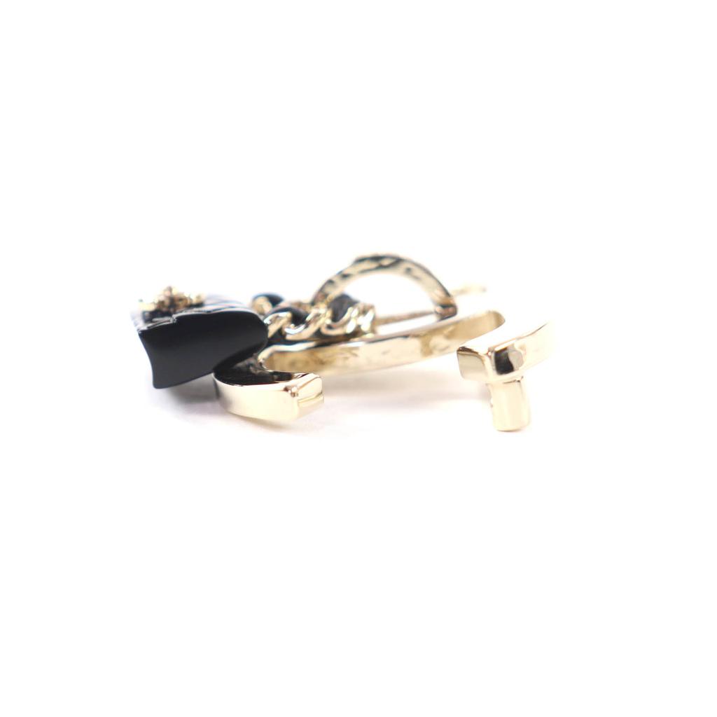 Great CHANEL Brooch COCO Mark bag gold Women B23C Used