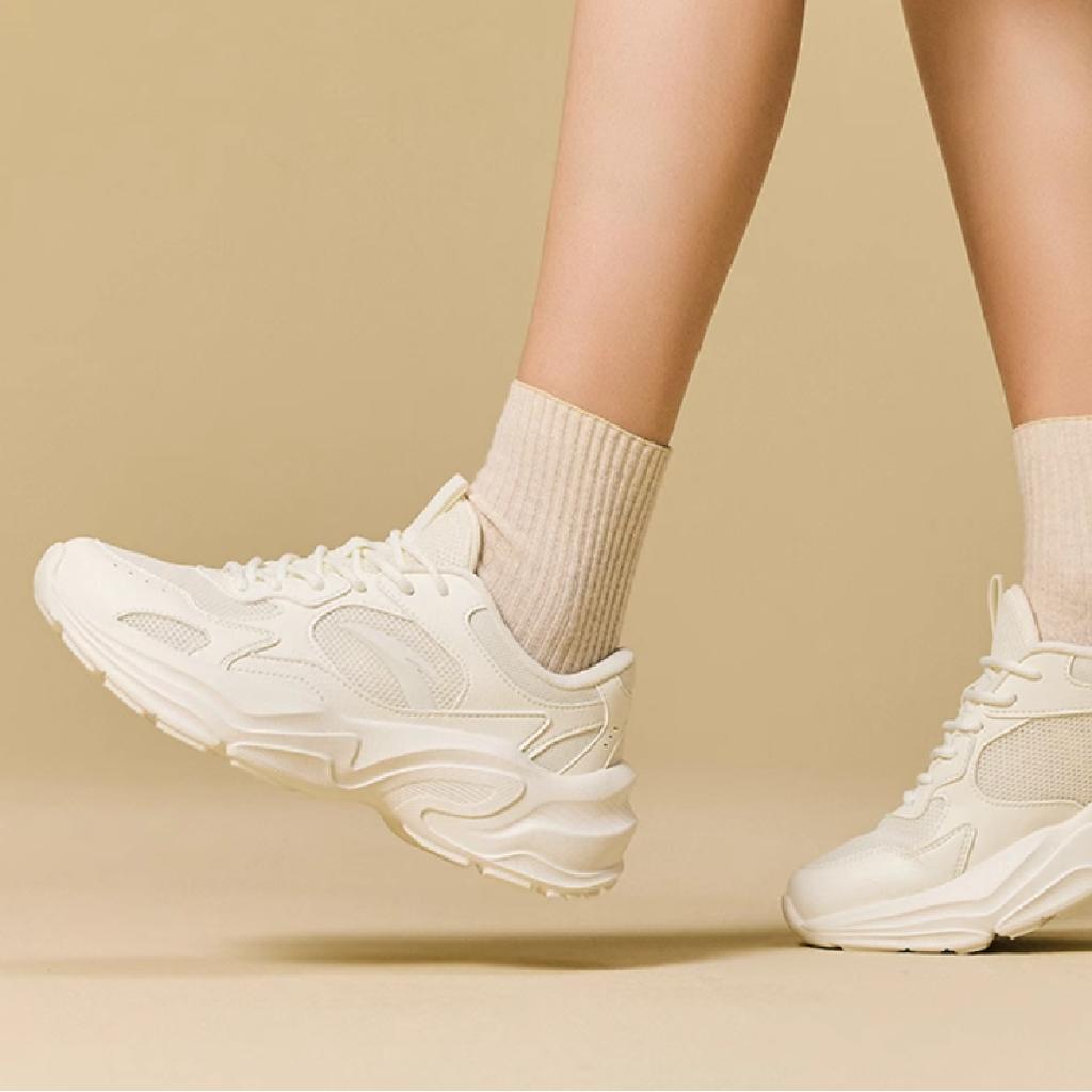 Anta Little Millennium Модные Удобные Износостойкие Дышащие Повышающие Рост Низкие Повседневные Кроссовки Женские Кроссовки Слоновая Кость 922538826-7