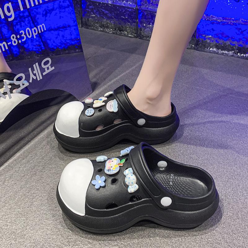 Новые женские туфли с отверстиями на толстой подошве 2025 года для ношения летом, чтобы увеличить рост, нескользящие, дезодорирующие, рабочие крутые тапочки для женщин