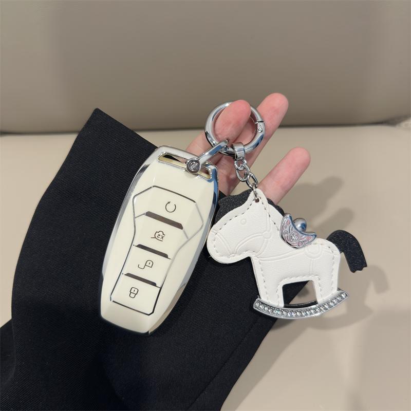 Новый мягкий чехол для автомобильного ключа из ТПУ для BYD Atto 3 Han Song Tang Qin Ev Pro PLUS MAX Dolphin 4 кнопки пульт дистанционного управления защитный чехол для авто