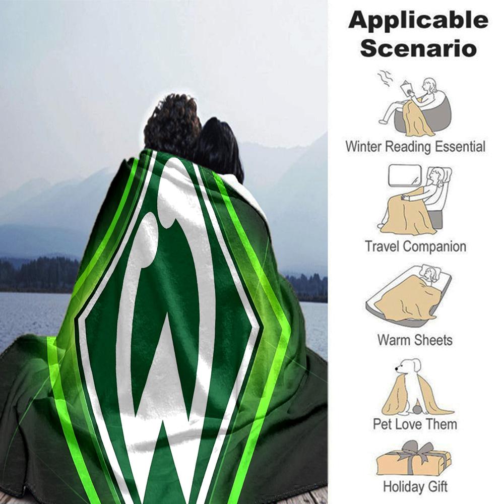 Green Bremen Pattern Flannel Blanket, Soft Polyester, Modern Design, All-Season for Camping, Travel, Gifts for holidays or birthdays