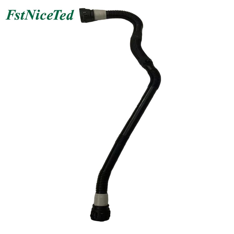 Водопроводная труба (входное отверстие) Подходит для: Тесла Модель 3 оригинальное оборудование: 1077603-00-Ф