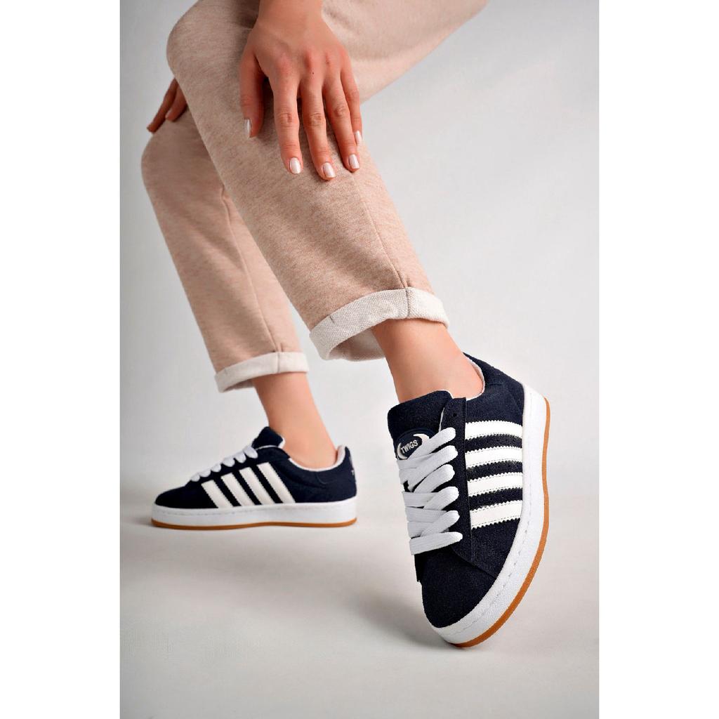 Спортивные кроссовки черные белые