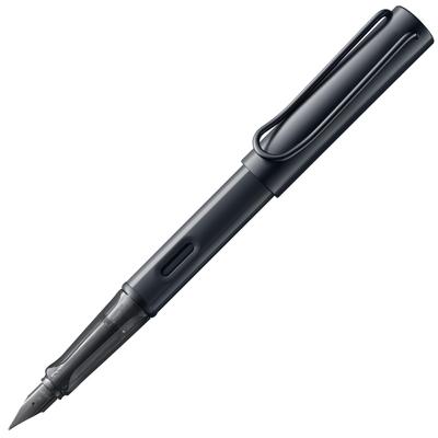 Перьевая ручка LAMY Black Эргономичная ручка и черное стальное перо Размер F Легкий алюминиевый корпус LAMY T 10 с синим картриджем AL-star - - - - Для правшей