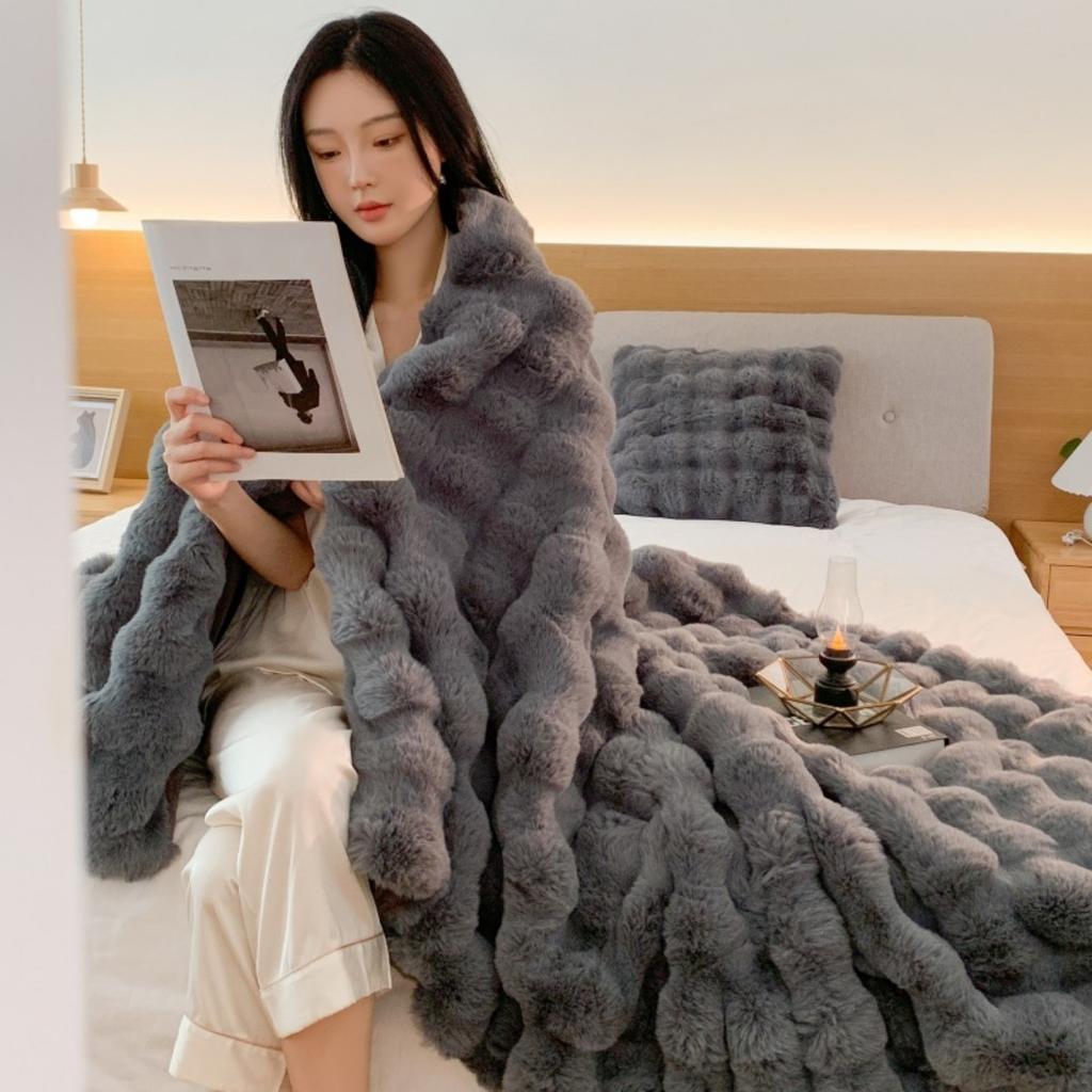 Blanket Imitation Rabbit Blanket, Bubble Velvet Blanket, Double-sided Thick Office Nap Blanket, Sofa Cover Blanket
