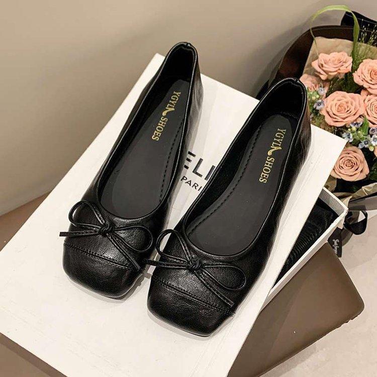 Французский нежный ветер одинарная обувь женская обувь весна 2025 новая квадратный носок неглубокий вырез бант удобные универсальные туфли-бини