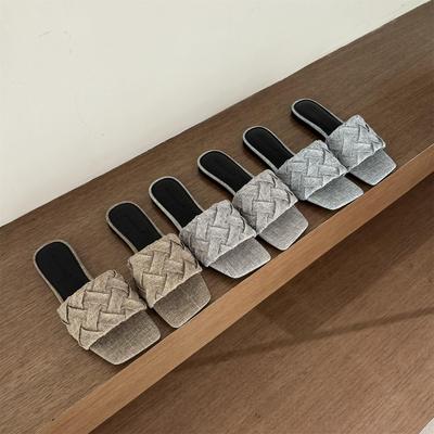 Модная обувь Квадратный носок Резиновые шлепанцы Женские тапочки Слайды Гавайские 2025 Плоские сандалии Плоская обувь Женские Женские тапочки Квадратные