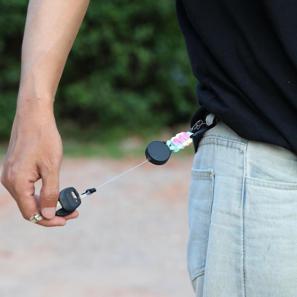 Уличный паракордовый плетеный выдвижной брелок для ключей с эластичной пряжкой из стальной проволоки с легким вытягиванием для защиты от потери