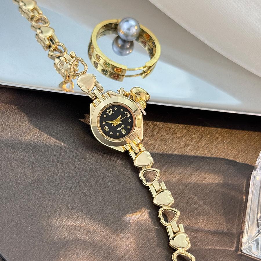 Hollow Love Pendant Bracelet Quartz Watch Small Exquisite Smart Jewelry Watch