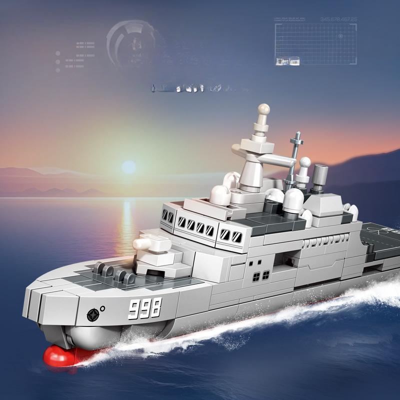 825 шт. 4 в 1 Военная серия Десантный корабль ВМС Китая 076 Детские игрушки-конструкторы Без коробки