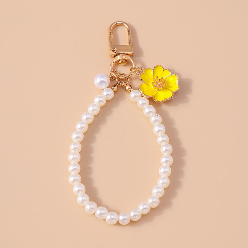 Cute Pearl Bracelet Keychain Handmade Wristlet Key Ring Pendants for Women Girls Handbag Decor Jewelry Gift Accessories