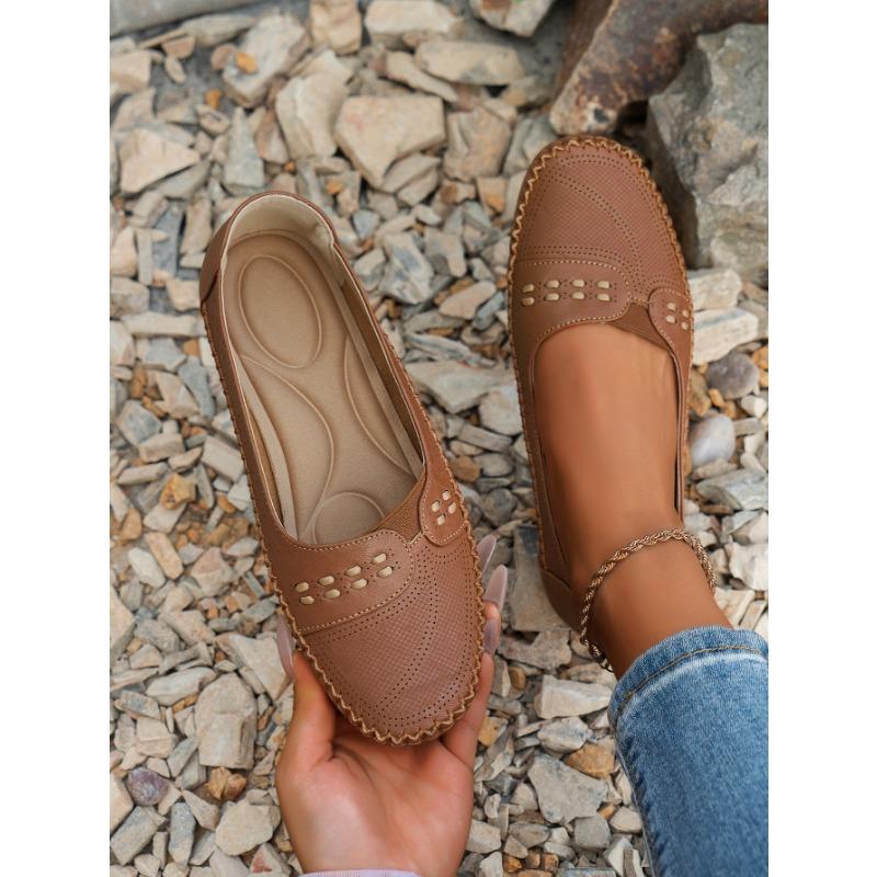 Новый стиль женских лоферов на плоской подошве