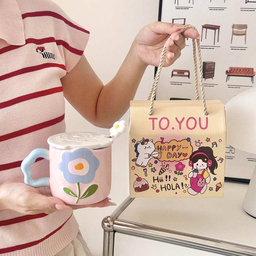 Керамическая кружка-стакан «Тюльпан» с крышкой, подарок для подруги, учителя на день рождения, практичный сувенир