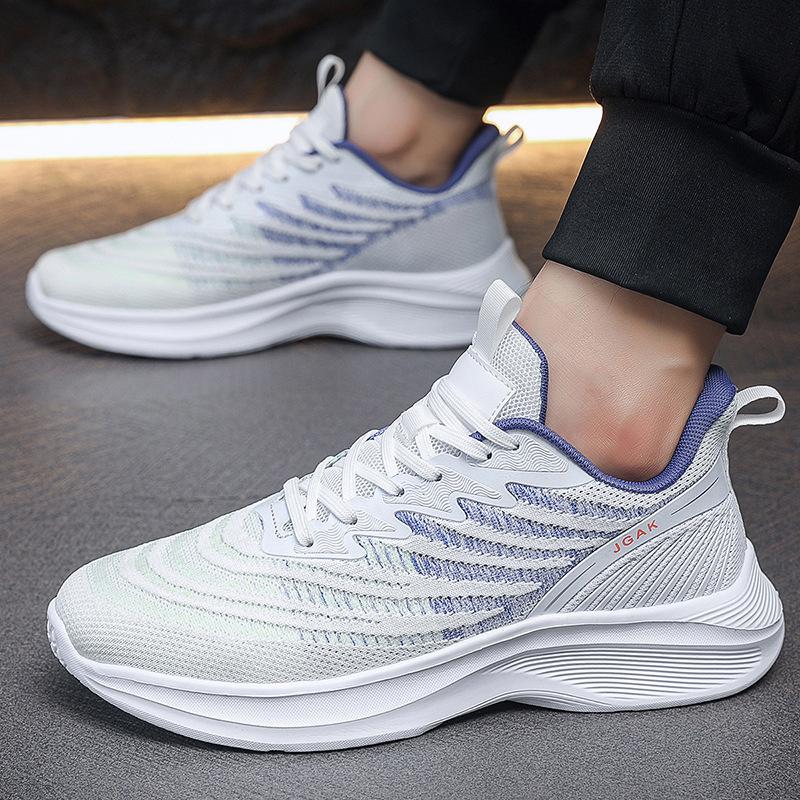 Large Size Men's Shoes Quanzhou Sports Shoes Light Casual Running Shoes Breathable Fly-woven Men's Casual Shoes Travel Shoes