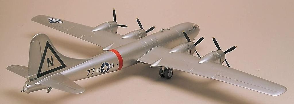 Пластиковая модель Doyusha Super Fortress 1/72 B-29A