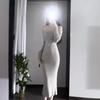 Нежное платье с открытыми плечами, с вырезом-лодочкой, длинное платье, ретро-дизайн, подчеркивающее фигуру, темпераментное, с разрезом сзади, вязаное длинное платье