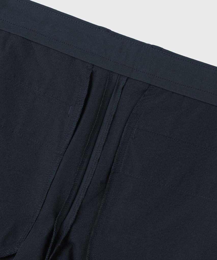 MUSINSA STANDARD Sporty Straight Slacks [Navy]