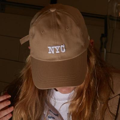 Кепка STHU бежевая с вышивкой `NYC`