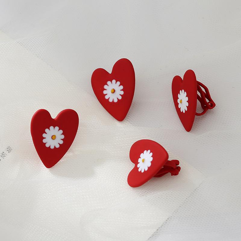 Серьги Сердечки и Маргаритки из серебра 925 пробы - Забавный дизайн с капельной масляной краской, серьги-пусеты в виде цветков и серьги-клипсы с подвесками