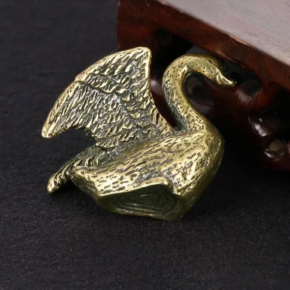 Creative Small Home Decor Solid Brass Swan Small Statue Vintage Antique Animal Figurines Office Desktop Ornament Tea Crafts