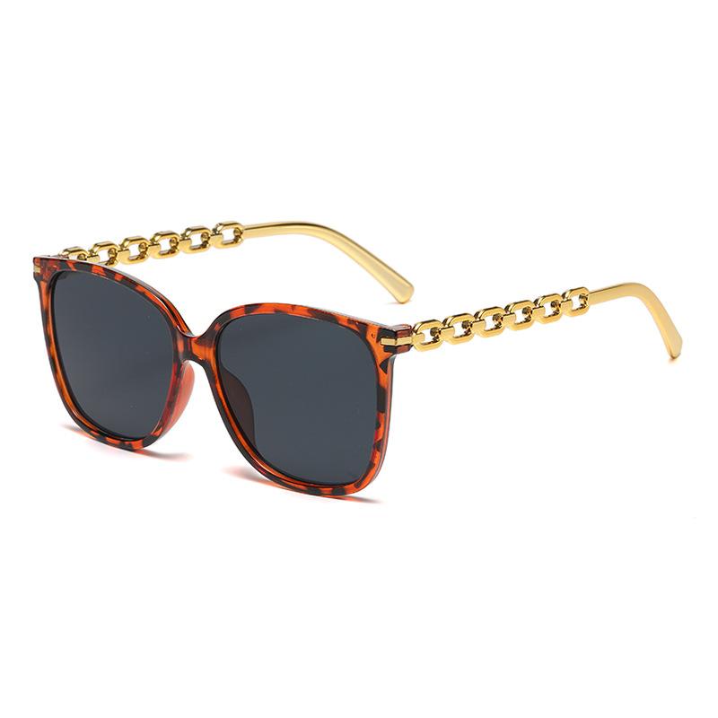 Vintage Retro Designer Sunglasses Woman Fashion Trendy Square Shape Sun Glasses for Women Chain Leg Female Sunglass