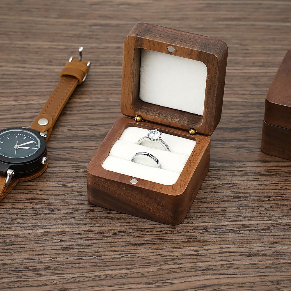 Black Walnut Solid Wood Ring Box Retro Style Luxury Exquisite Portable Storage for Necklaces Earrings Bracelets Oval Shape