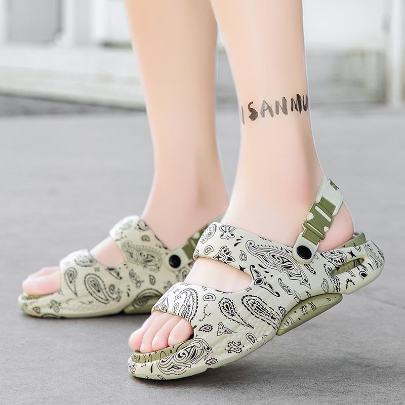 2025 New Anti-Slip Men's Summer Outdoor Slippers Thi Bot Beach Sandals EVA Casual Shoes Platform Clogs Men Home Garden Outdoor