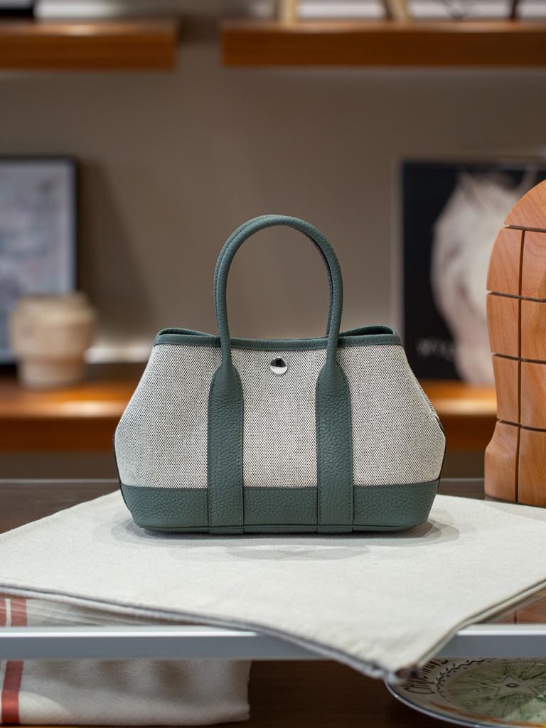 Garden Neo Garden 23 Flower Garden Layout Stitching Leather Handbag Cowhide Mini Handbag Womens Bag