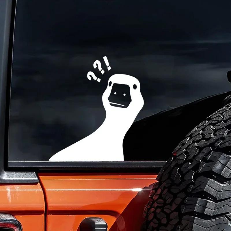 18X16Cm Doubtful Goose Car Sticker Vinyl Film Funny Decal For Car Body Bumper Windows Motorcycle Laptop Walls Auto Accessories Quality