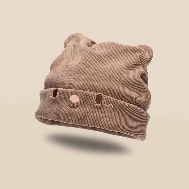 Женская шапка из плотной шерсти для большой головы — теплая, свободная вязка с ушами для осени и зимы