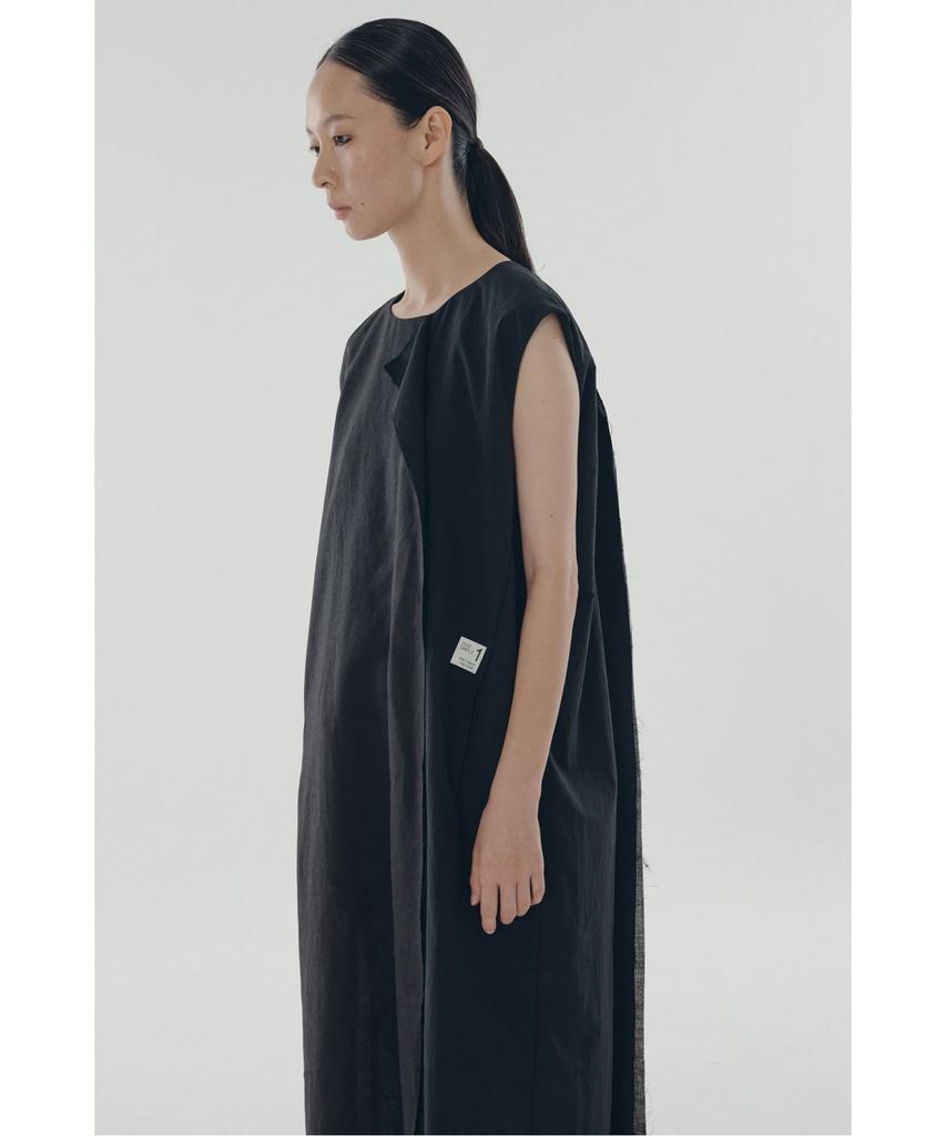 Recorde Split Square Sleeveless Dress_Rqdam25556Bkx