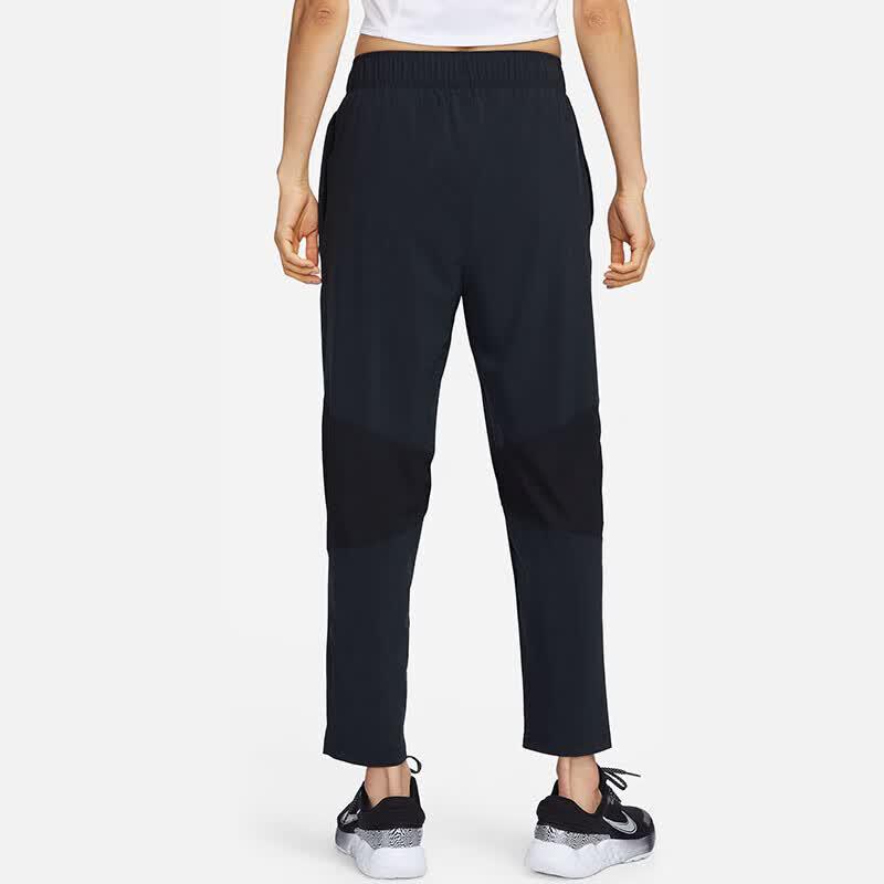 Nike Women's Woven Tapered Capri Pants