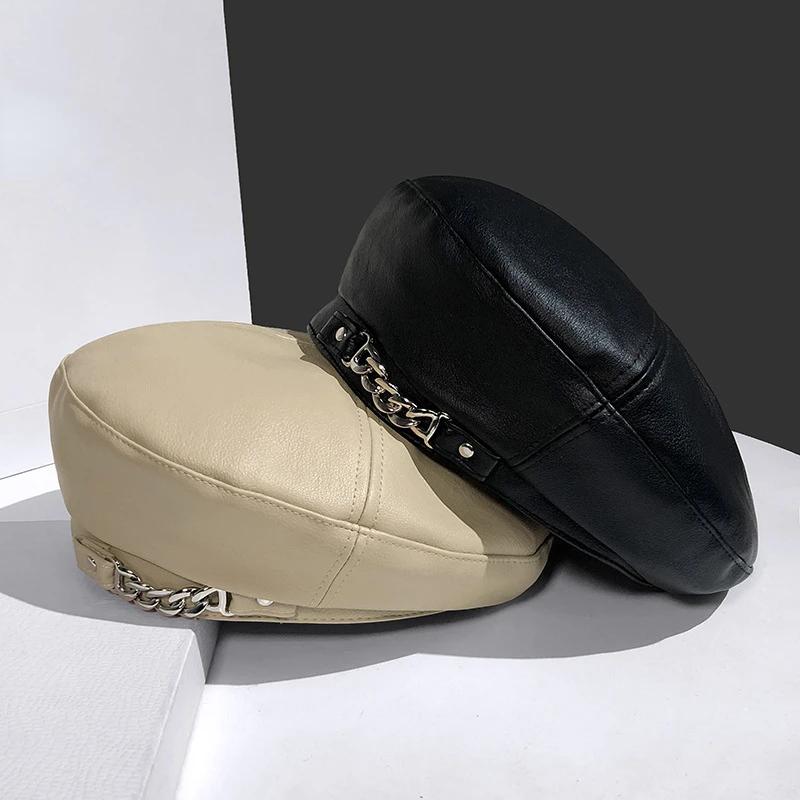 2023 Новая женская зимняя шапка из искусственной кожи с цепочкой, береты для художников, шапки для женщин и девочек, модная шляпа, элегантный берет