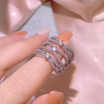 Трехслойное кольцо с инкрустацией цирконами, Обручальное кольцо с имитацией бриллианта, Роскошные ювелирные изделия.