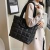 Modern Street Style Diamond Grid Cotton Jacket Tote Bag Women's 2023 Winter New Popular All-match Underarm Shoulder Bag