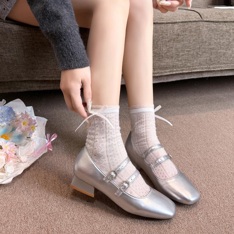 Летние новые туфли-лодочки на kitten heel с квадратным носком, на мелкой посадке, с одной ремешком, нескользящие, на блочном каблуке