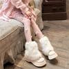 Популярные белые зимние сапоги на толстой подошве для женщин, зимние новые пушистые сапоги 2024 года, мягкие теплые малышки, короткие сапоги в иностранном стиле