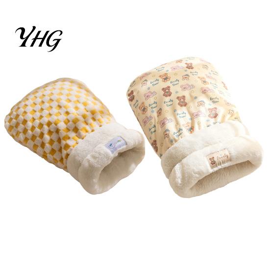 Comfortable Rabbit Bedding for Cages Plush Cat Sleeping Bag, Soft Cozy Pet Cave Bed, Fluffy Warm Bag Winter Puppy Sack, Washable Snuggle Pouch Indoor