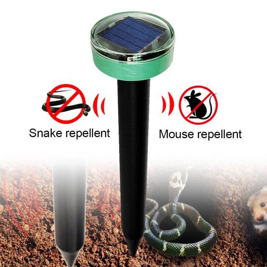Outdoor Garden Farm Solar Powered Ultrasonic Pest Snake Mole Rat Mice Repeller
